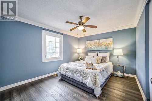 4066 Renfrew Crescent, Mississauga, ON - Indoor Photo Showing Bedroom