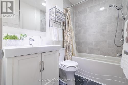 62 Minnewawa Road, Mississauga, ON - Indoor Photo Showing Bathroom