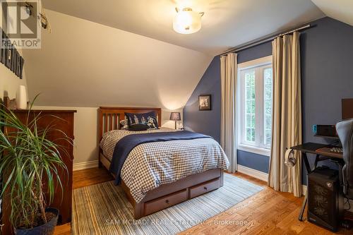 62 Minnewawa Road, Mississauga, ON - Indoor Photo Showing Bedroom