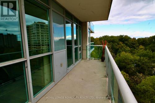 810 - 1055 Southdown Road, Mississauga, ON - Outdoor With Balcony With Exterior