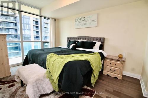 810 - 1055 Southdown Road, Mississauga, ON - Indoor Photo Showing Bedroom