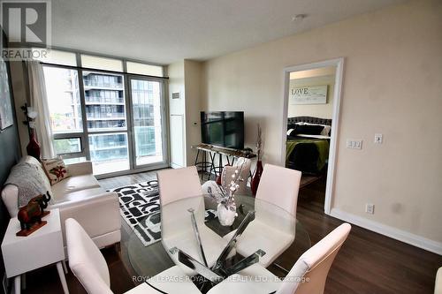 810 - 1055 Southdown Road, Mississauga, ON - Indoor Photo Showing Dining Room