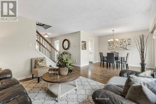 24 Nottawasaga Crescent, Brampton, ON - Indoor Photo Showing Living Room