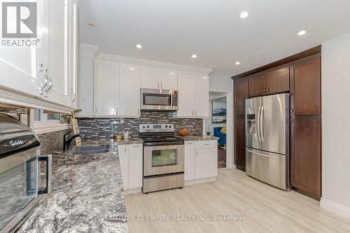 16556 Innis Lake Road, Caledon, ON - Indoor Photo Showing Kitchen With Upgraded Kitchen