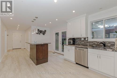 16556 Innis Lake Road, Caledon, ON - Indoor Photo Showing Kitchen