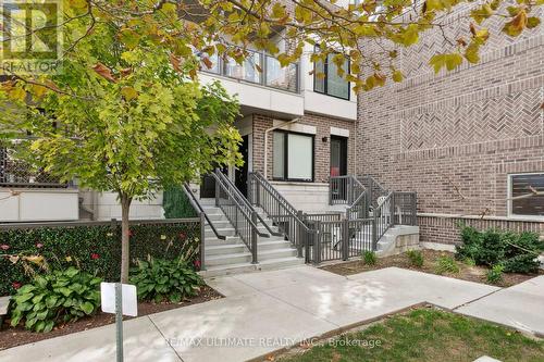 422 - 8 Drummond Street, Toronto, ON - Outdoor