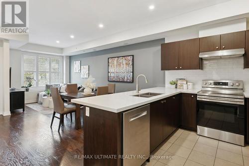 422 - 8 Drummond Street, Toronto, ON - Indoor Photo Showing Kitchen With Double Sink