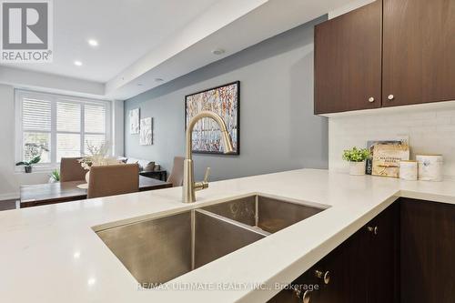 422 - 8 Drummond Street, Toronto, ON - Indoor Photo Showing Kitchen With Double Sink