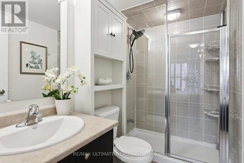 422 - 8 Drummond Street, Toronto, ON - Indoor Photo Showing Bathroom