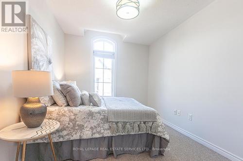 22 - 2435 Greenwich Drive, Oakville, ON - Indoor Photo Showing Bedroom