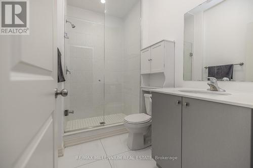 15 Haymarket Drive, Brampton, ON - Indoor Photo Showing Bathroom