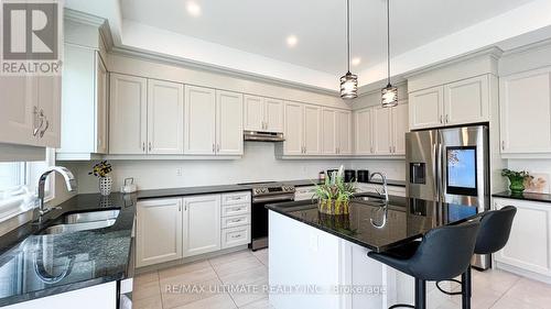 151 Ballantyne Boulevard, Vaughan, ON - Indoor Photo Showing Kitchen With Double Sink With Upgraded Kitchen