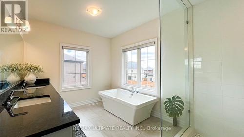 151 Ballantyne Boulevard, Vaughan, ON - Indoor Photo Showing Bathroom