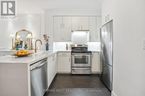 116 - 8228 Birchmount Road, Markham, ON - Indoor Photo Showing Kitchen With Stainless Steel Kitchen