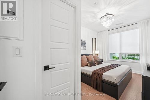 116 - 8228 Birchmount Road, Markham, ON - Indoor Photo Showing Bedroom