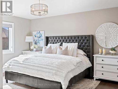 114 Mcdonnell Crescent, Bradford West Gwillimbury, ON - Indoor Photo Showing Bedroom