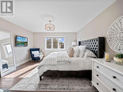 114 Mcdonnell Crescent, Bradford West Gwillimbury, ON - Indoor Photo Showing Bedroom