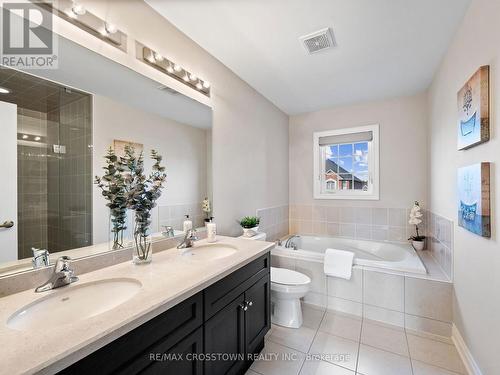 114 Mcdonnell Crescent, Bradford West Gwillimbury, ON - Indoor Photo Showing Bathroom