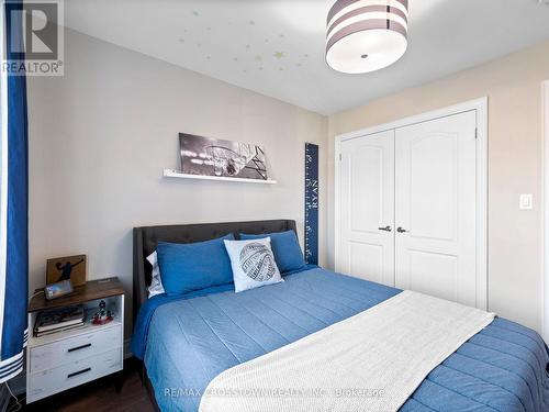 114 Mcdonnell Crescent, Bradford West Gwillimbury, ON - Indoor Photo Showing Bedroom