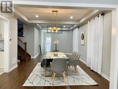 28 John Smith Street, East Gwillimbury, ON - Indoor Photo Showing Dining Room