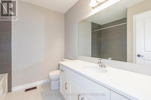 1052 Wright Drive, Midland, ON - Indoor Photo Showing Bathroom