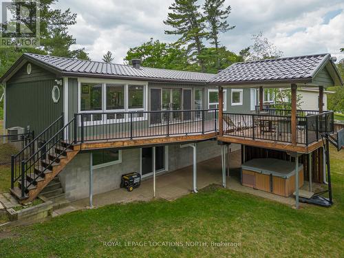 1628 River Road W, Wasaga Beach, ON - Outdoor With Deck Patio Veranda