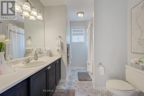 158 Hanmer Street E, Barrie, ON - Indoor Photo Showing Bathroom