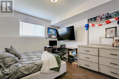 158 Hanmer Street E, Barrie, ON - Indoor Photo Showing Bedroom