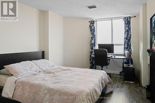 2213 - 4185 Shipp Drive, Mississauga, ON - Indoor Photo Showing Bedroom