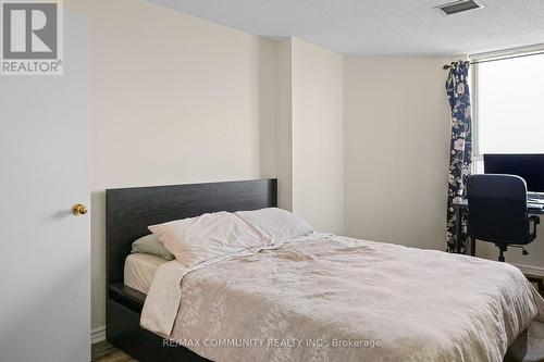 2213 - 4185 Shipp Drive, Mississauga, ON - Indoor Photo Showing Bedroom