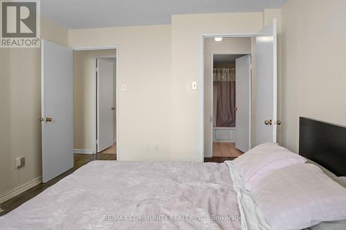 2213 - 4185 Shipp Drive, Mississauga, ON - Indoor Photo Showing Bedroom