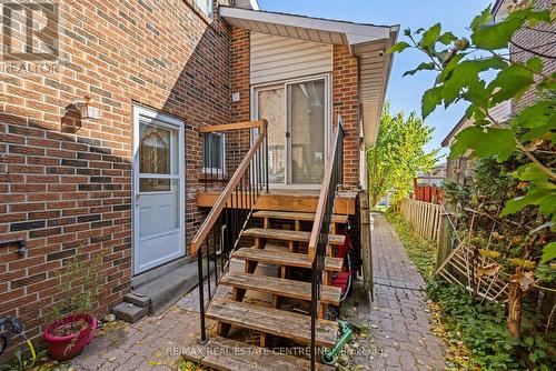 450 Rutherford Road, Brampton, ON - Outdoor