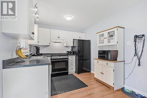 50 Brighton Road, Barrie, ON - Indoor Photo Showing Kitchen