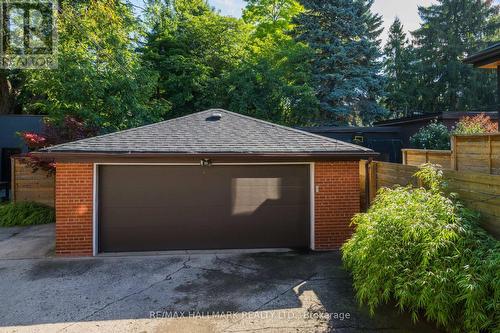 905 Carlaw Avenue, Toronto, ON - Outdoor