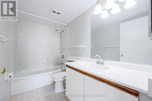 1910 - 5 Greystone Walk Drive, Toronto, ON - Indoor Photo Showing Bathroom