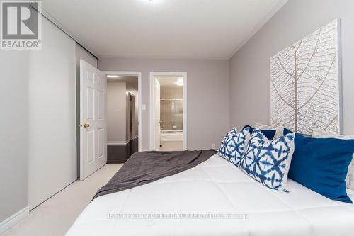 35 Crossbrooks Street, Markham, ON - Indoor Photo Showing Bedroom