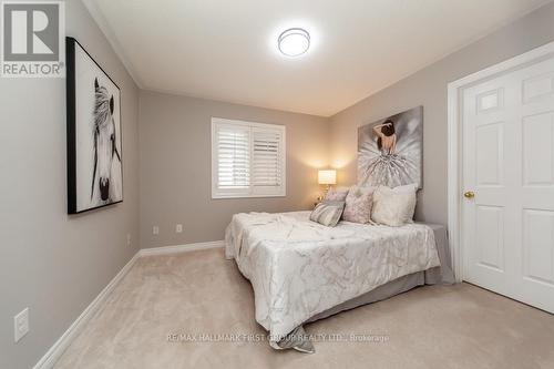 35 Crossbrooks Street, Markham, ON - Indoor Photo Showing Bedroom