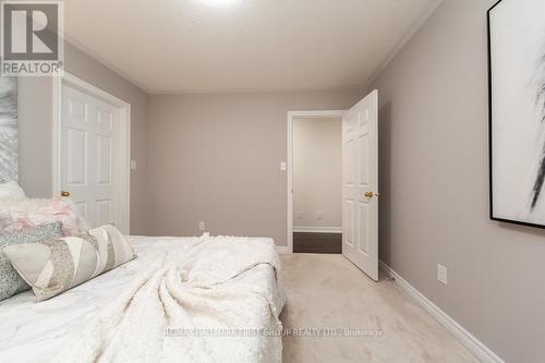 35 Crossbrooks Street, Markham, ON - Indoor Photo Showing Bedroom