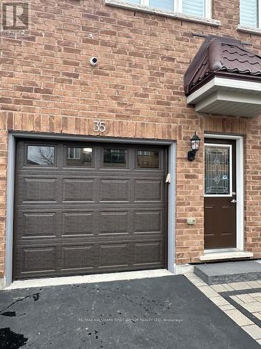 35 Crossbrooks Street, Markham, ON - Outdoor