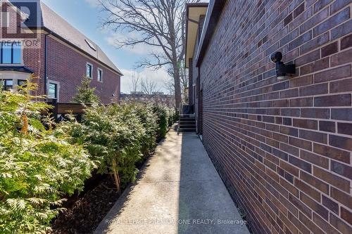 Bsmt - 49 Sylvadene Parkway, Vaughan, ON - Outdoor