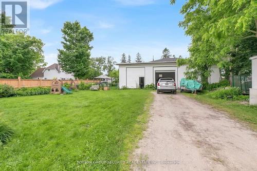 2102 Victoria Street E, Innisfil, ON - Outdoor