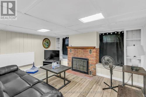 2102 Victoria Street E, Innisfil, ON - Indoor With Fireplace