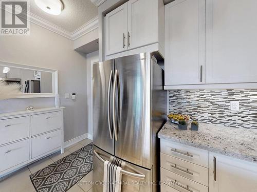 326 - 2396 Major Mackenzie Drive, Vaughan, ON - Indoor Photo Showing Kitchen With Stainless Steel Kitchen