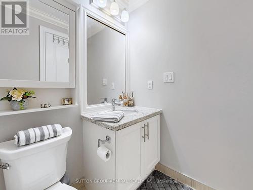 326 - 2396 Major Mackenzie Drive, Vaughan, ON - Indoor Photo Showing Bathroom