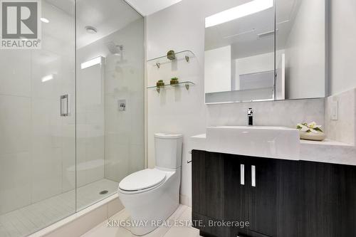 303 - 15 Beverley Street, Toronto, ON - Indoor Photo Showing Bathroom