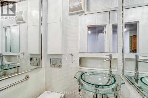 187 Holborne Avenue, Toronto, ON - Indoor Photo Showing Bathroom