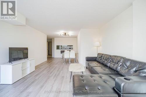 502 - 90 Dale Avenue, Toronto, ON - Indoor Photo Showing Living Room