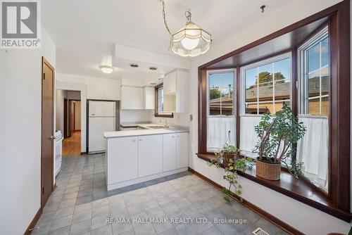 78 Eastville Avenue, Toronto, ON - Indoor Photo Showing Kitchen