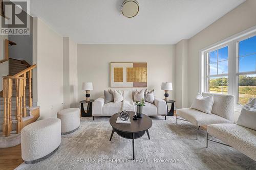 1773 Carousel Drive, Pickering, ON - Indoor Photo Showing Living Room