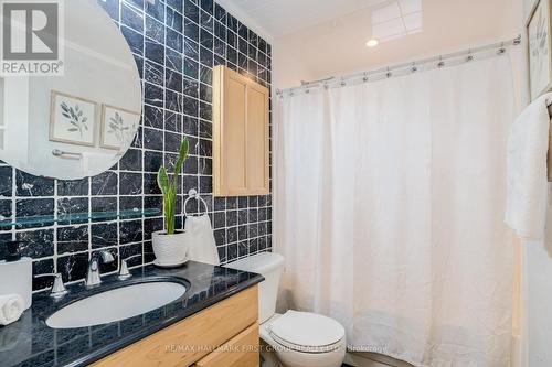 24 Habitant Crescent, Whitby, ON - Indoor Photo Showing Bathroom